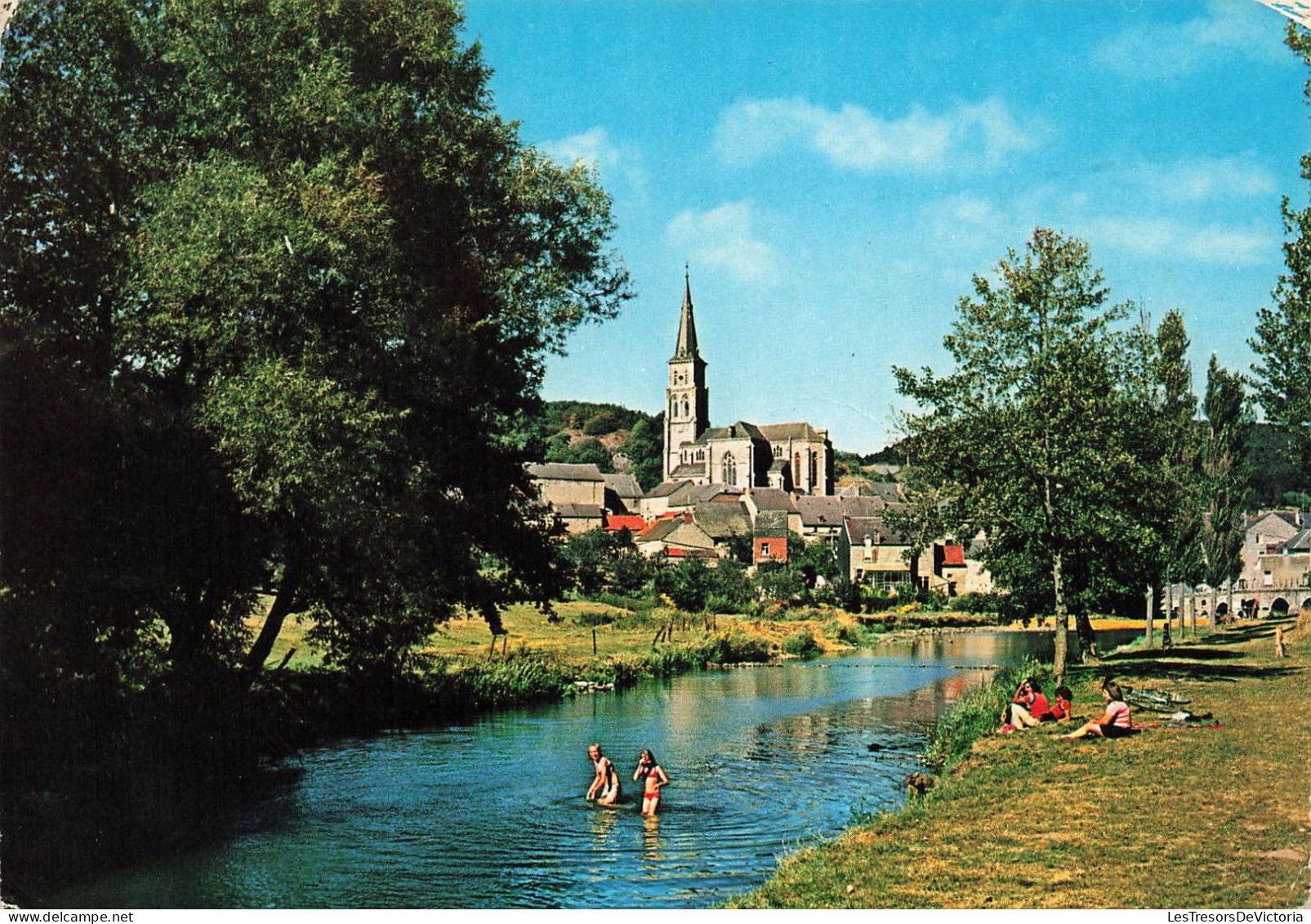 BELGIQUE - Treignes Sur Viroin - Vue Sur Le Viroin - Colorisé - Carte Postale - Viroinval