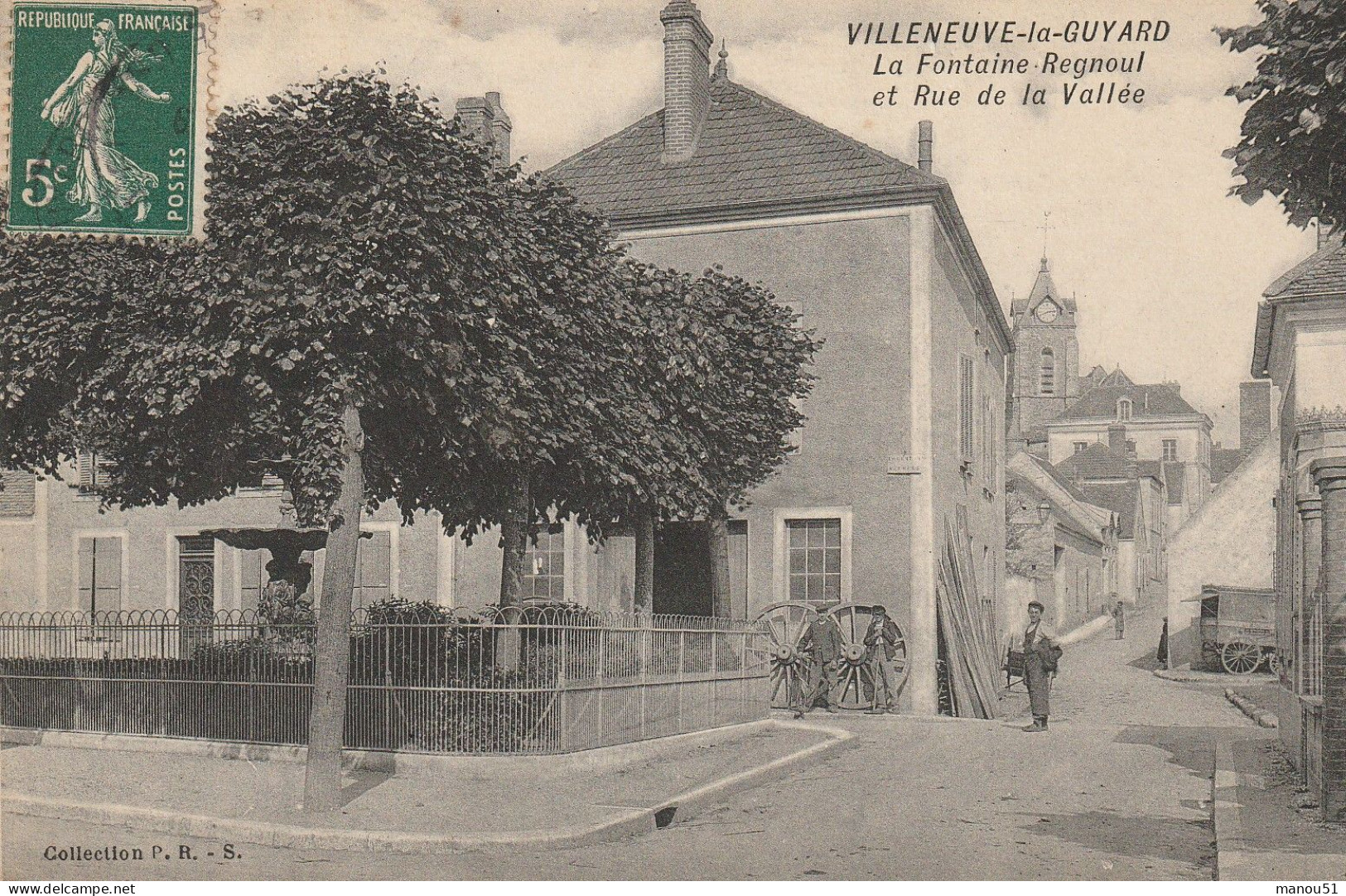 VILLENEUVE LA GUYARD  La Fontaine Regnoul Et Rue De La Vallée - Villeneuve-la-Guyard