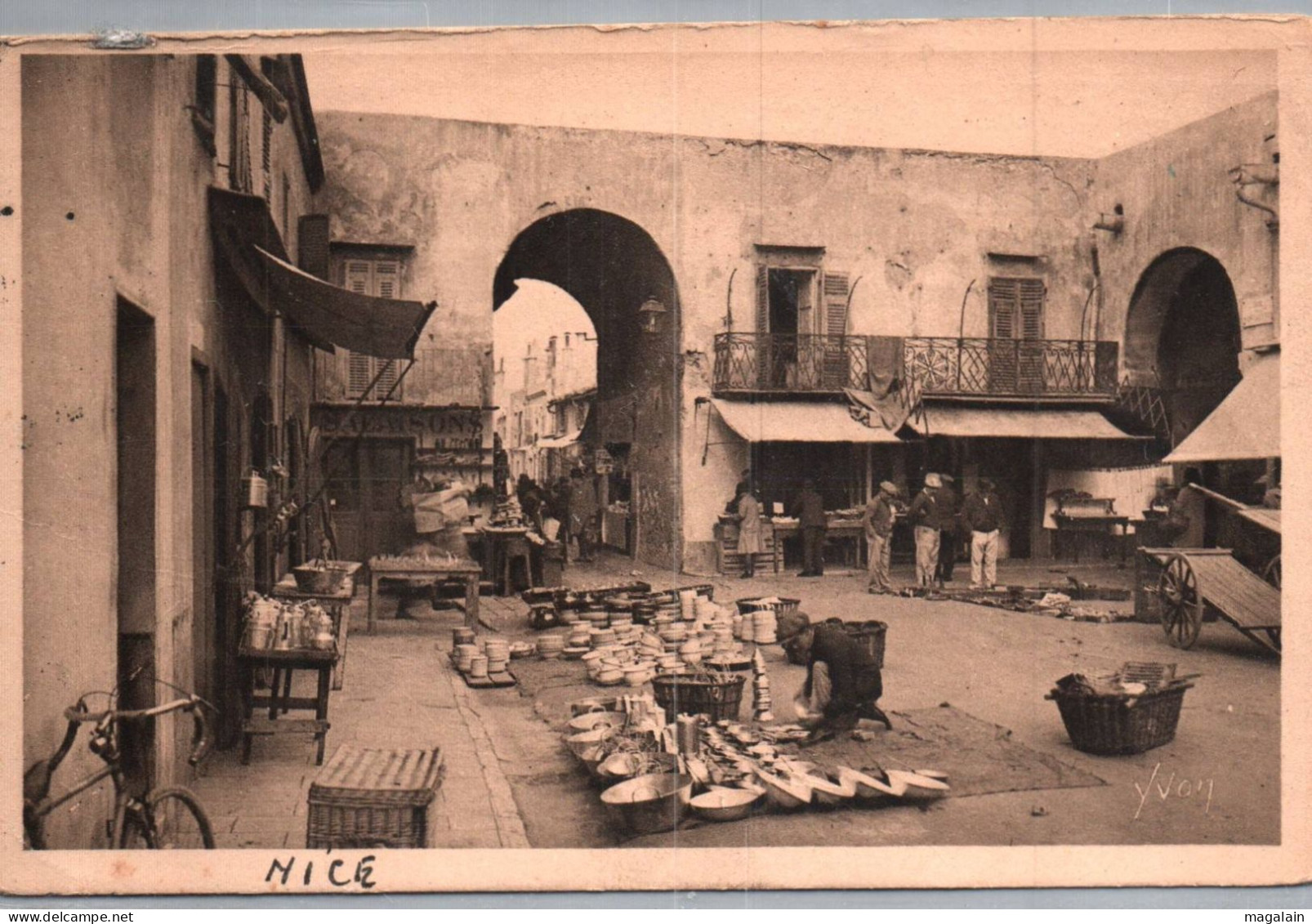 Nice : Un Coin Du Vieux Marché - Marchés, Fêtes