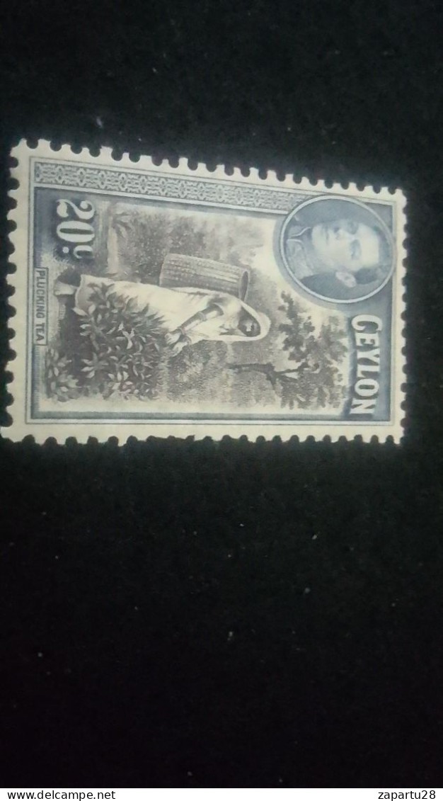 CEYLON- 1938-49      20  C    DAMGASIZ   GEORGE VI - Sri Lanka (Ceylon) (1948-...)