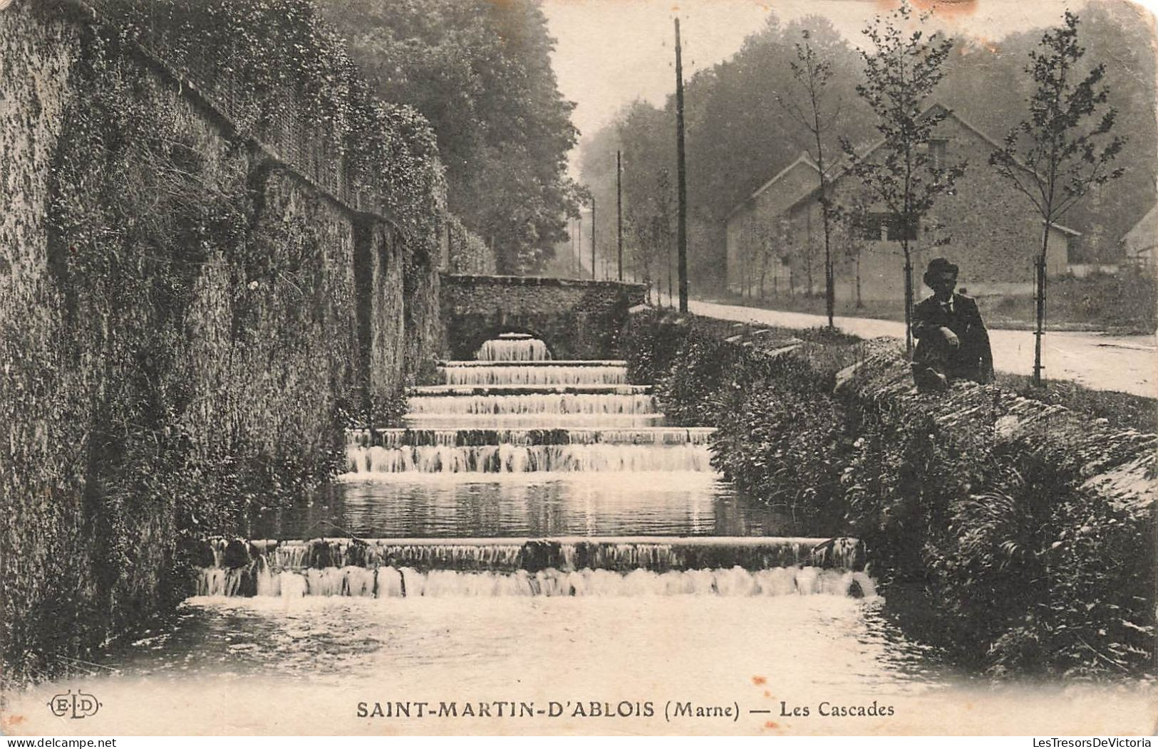 FRANCE - Saint Martin D'Ablois (Marne) - Vue Sur Les Cascades - Un Homme Assis Près Du Cascade - Carte Postale Ancienne - Epernay