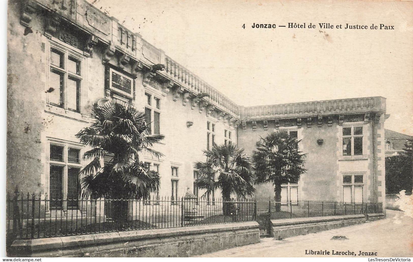 FRANCE - Jonzac - Vue Panoramique - Hôtel De Ville Et Justice De Paix - Carte Postale Ancienne - Jonzac