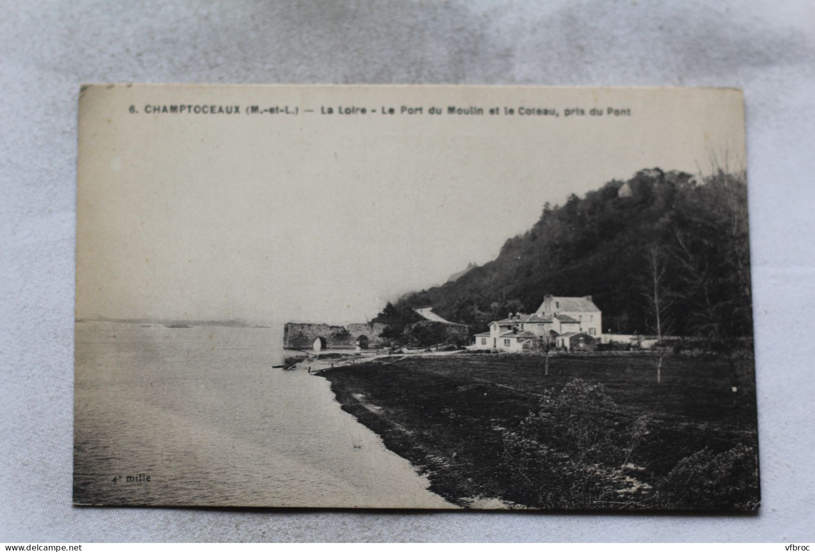 Champtoceaux, La Loire, Le Port Du Moulin Et Le Coteau, Pris Du Pont, Maine Et Loire 49 - Champtoceaux