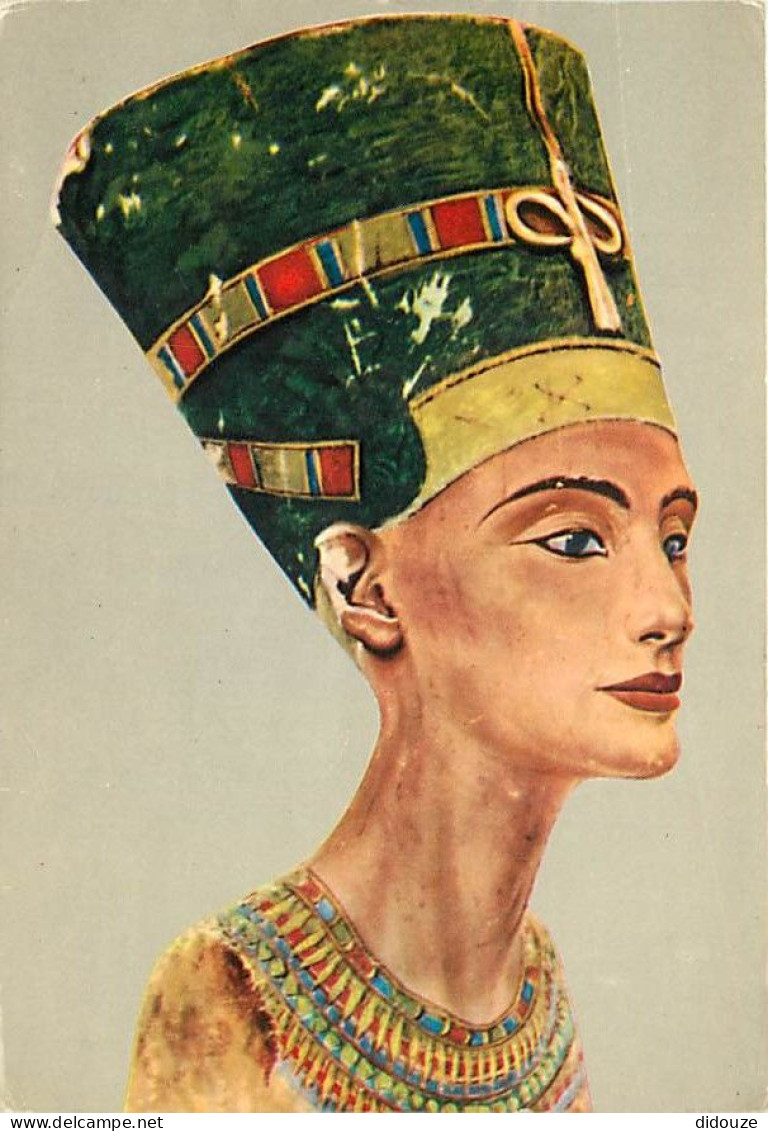 Egypte - Le Caire - Cairo - Musée Archéologique - Antiquité Egyptienne - Painted Limenstone Bust Of Queen Nefertiti ,wif - Musea