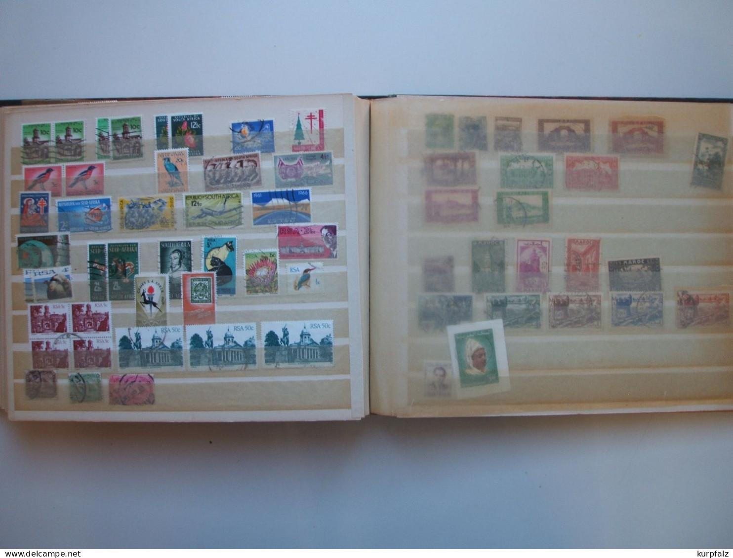 Alle Welt - Album mit Briefmarken aus Südamerika und Afrika + 4 alte Blätter