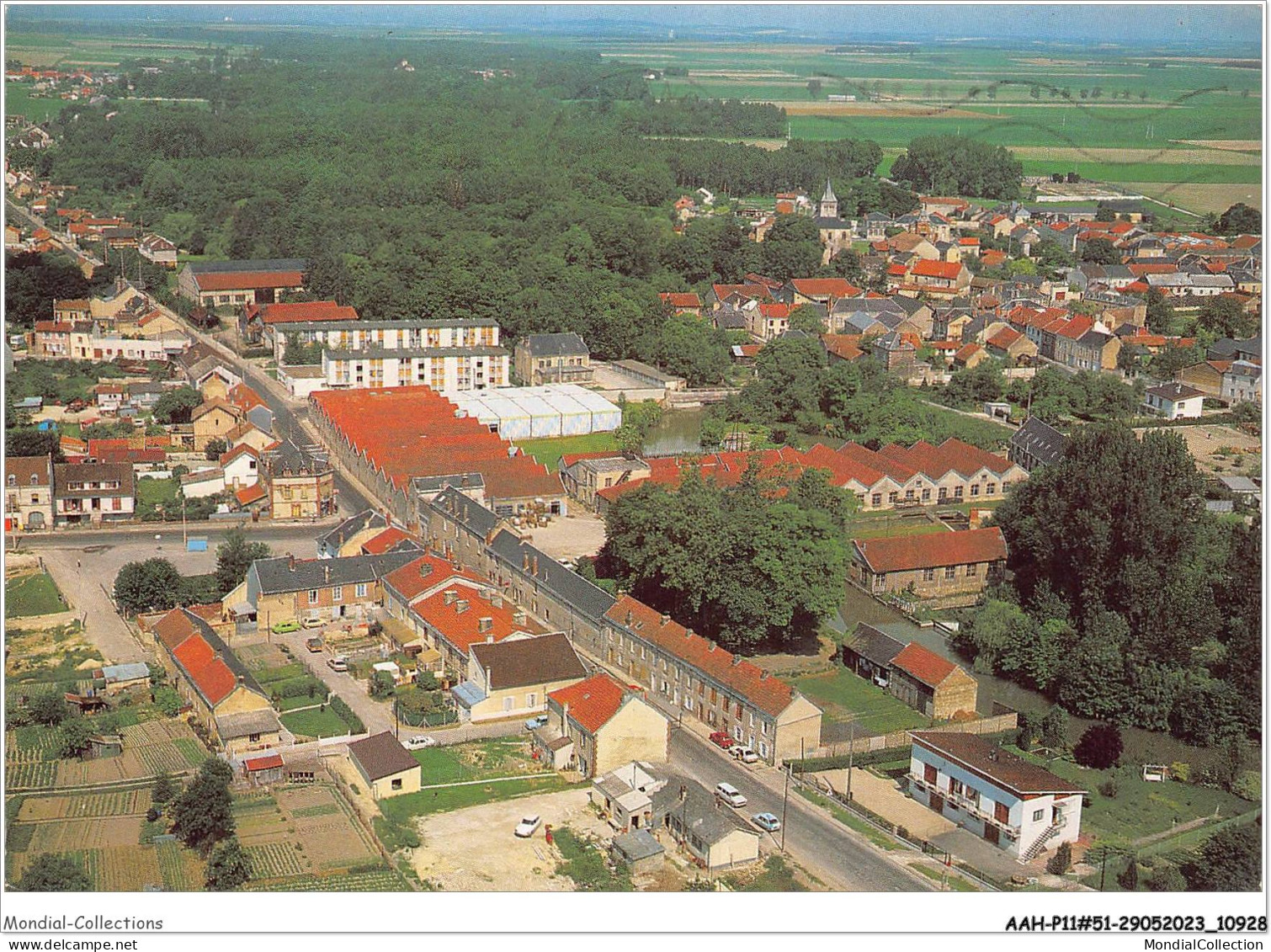 AAHP11-51-0975 - BAZANCOURT - Vue Générale - Bazancourt