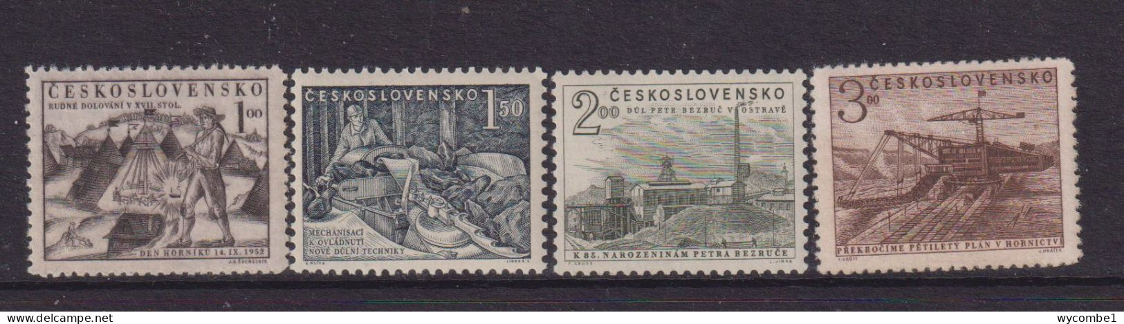 CZECHOSLOVAKIA  - 1952  Miners Day Set   Never Hinged Mint - Unused Stamps