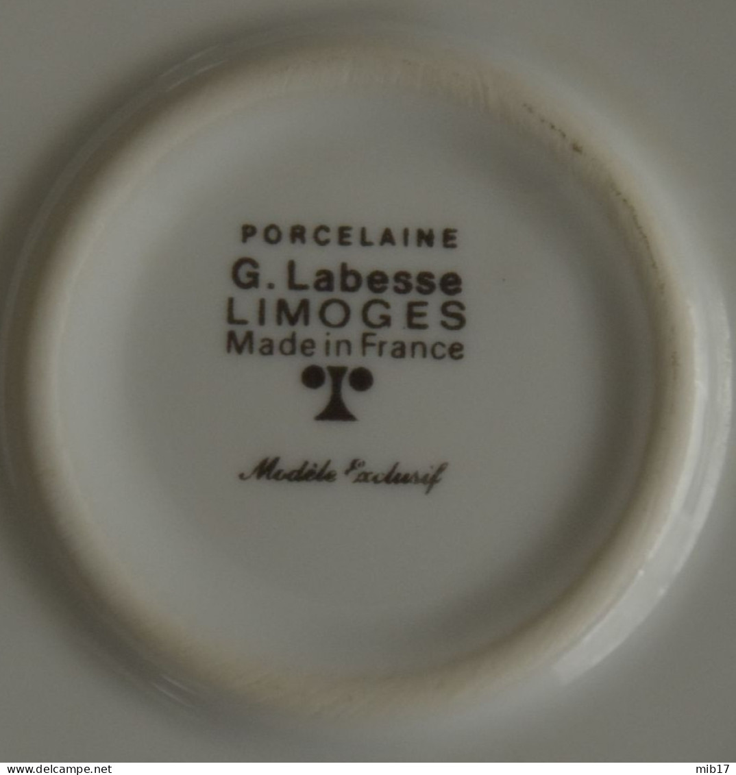 Assiette à Bouillie Pour Bébé En Porcelaine De Limoges - G. Labesse  - Lapin Bleu - Limoges (FRA)