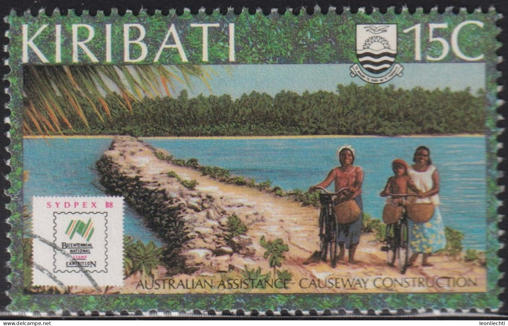 1988 Kiribati ° Mi:KI 506,Yt:KI 185, Sg:KI 288, Australia Causeway Construction, Sydpex 1988 Frauen Mit Fahrrad - Kiribati (1979-...)