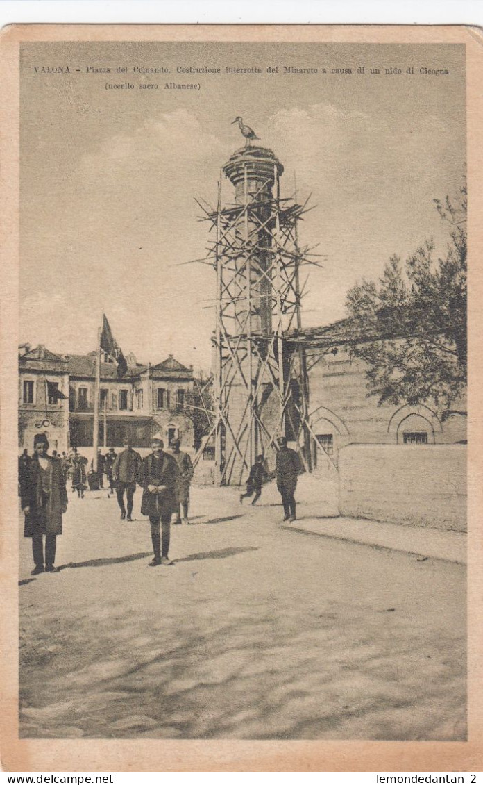 Valona - Piazza Del Comando Posta Militare. Costruzione Interrotta Del Minareto A Causa Di Un Nido Di Cicogna - Albania