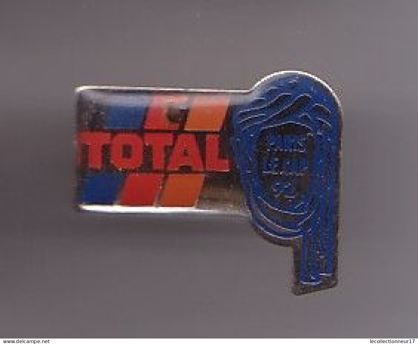 Pin's Total Paris Le Cap 92 Tête De Maure Réf 406 - Kraftstoffe