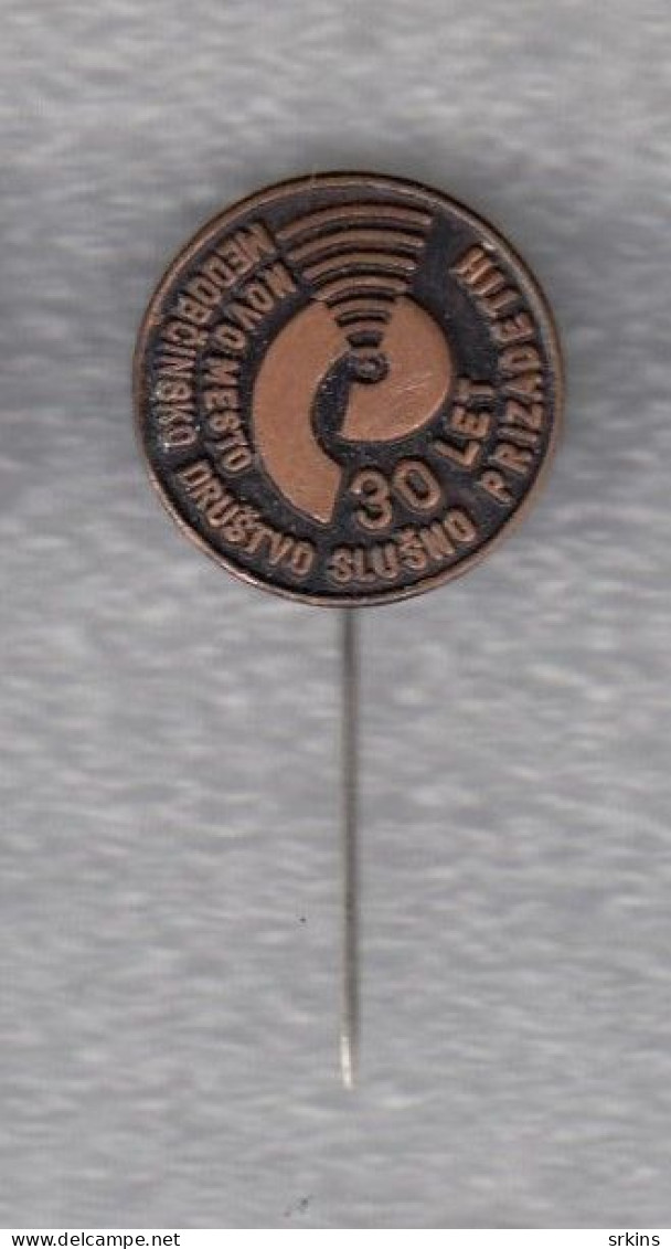 Pin Novo Mesto Slovenia (Yugoslavia) Association Of The Deaf  Deaf Mute - Medical