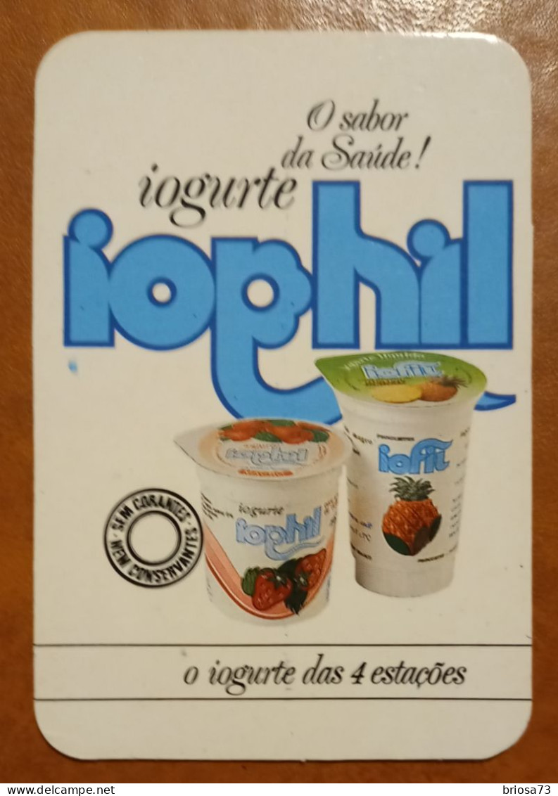 Petit Calendrier De Poche Yaourt Iophil.  Portugal - Formato Piccolo : 1981-90