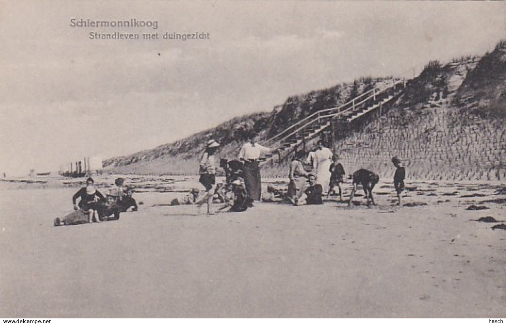 486018Schiermonnikoog, Strandleven Met Duingezicht.   - Schiermonnikoog