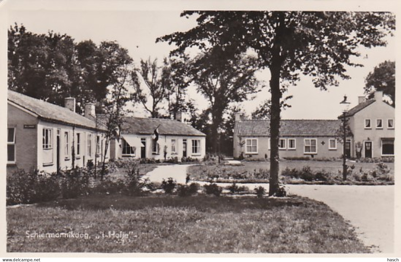 486094Schiermonnikoog, 't Hofje. (FOTOKAART)(minuscule Vouwen In De Hoeken)  - Schiermonnikoog