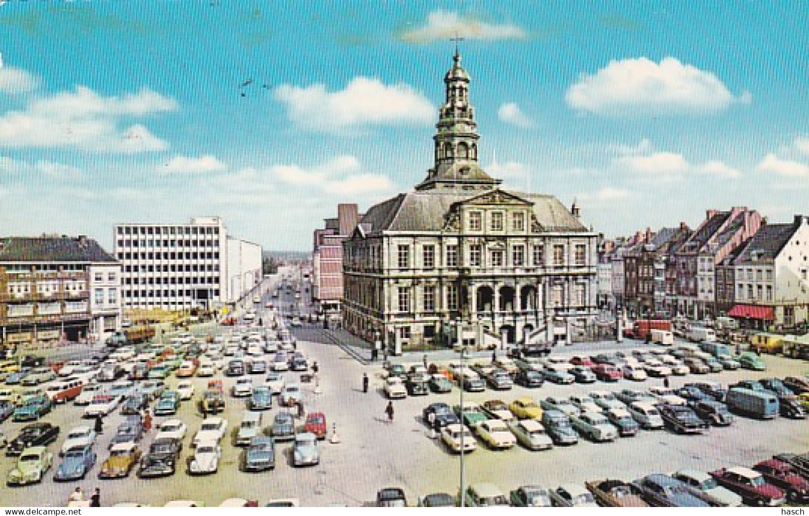 486215Maastricht, Markt Met Stadhuis. (zie Bovenrand)  - Maastricht