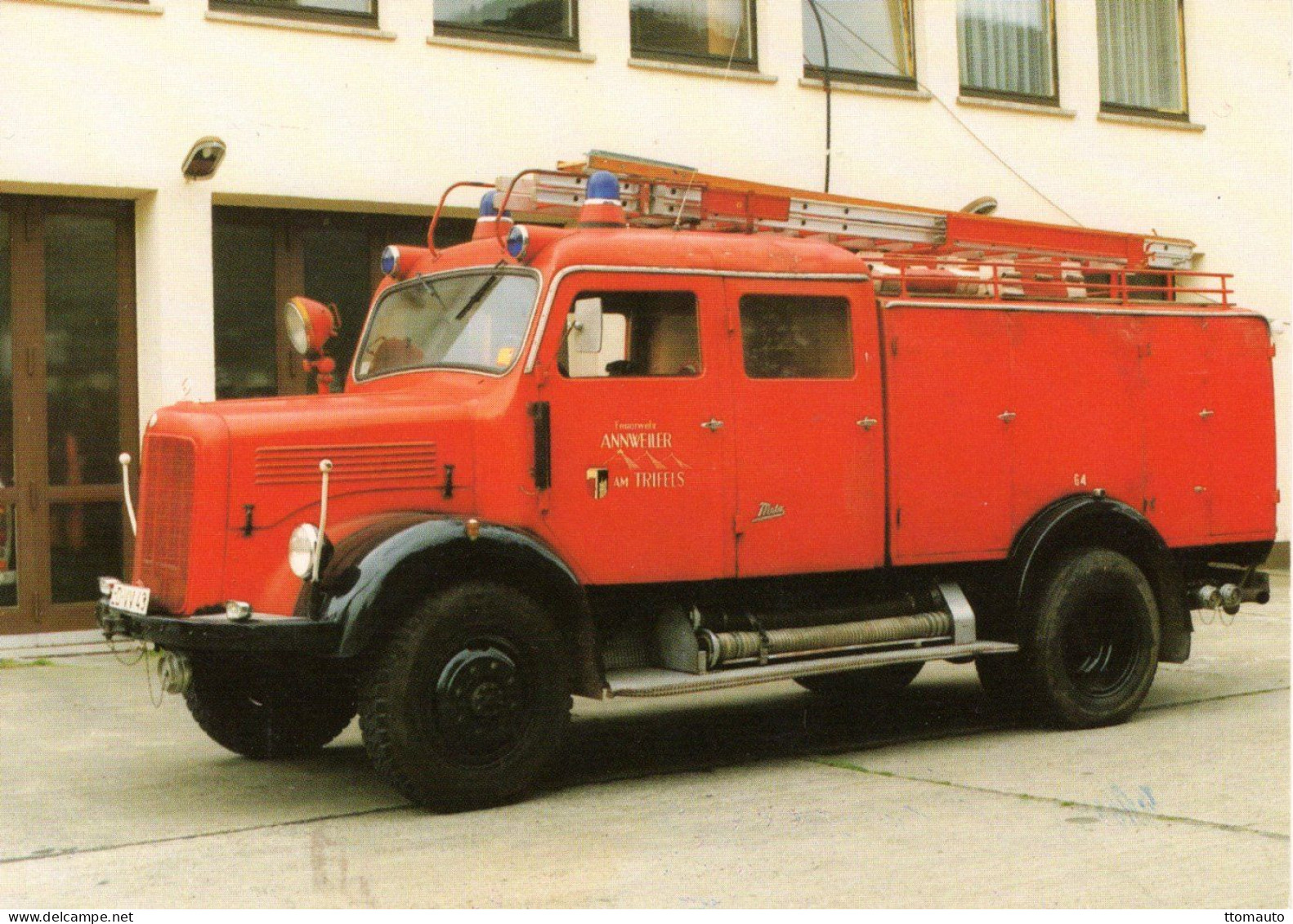 Mercedes-Benz LAF 311/36 TLF16 Aufbau Metz - Feuerwehrzeuge Haubenwagen  (1957)  - CPM - Transporter & LKW