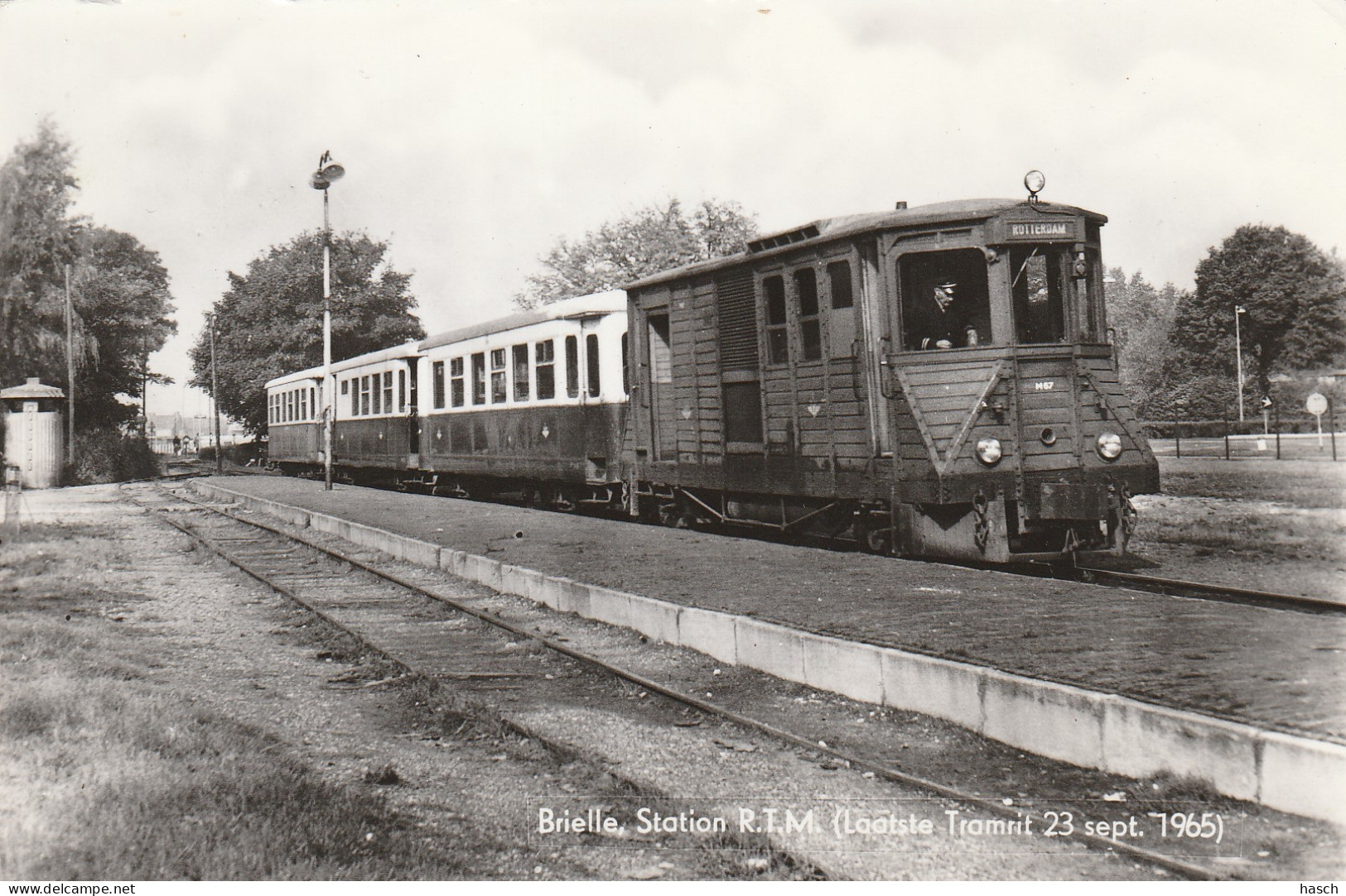 48933Brielle Station, R.T.M. (Laatste Tramrit 23 Sept. 1965) (FOTOKAART)  - Brielle