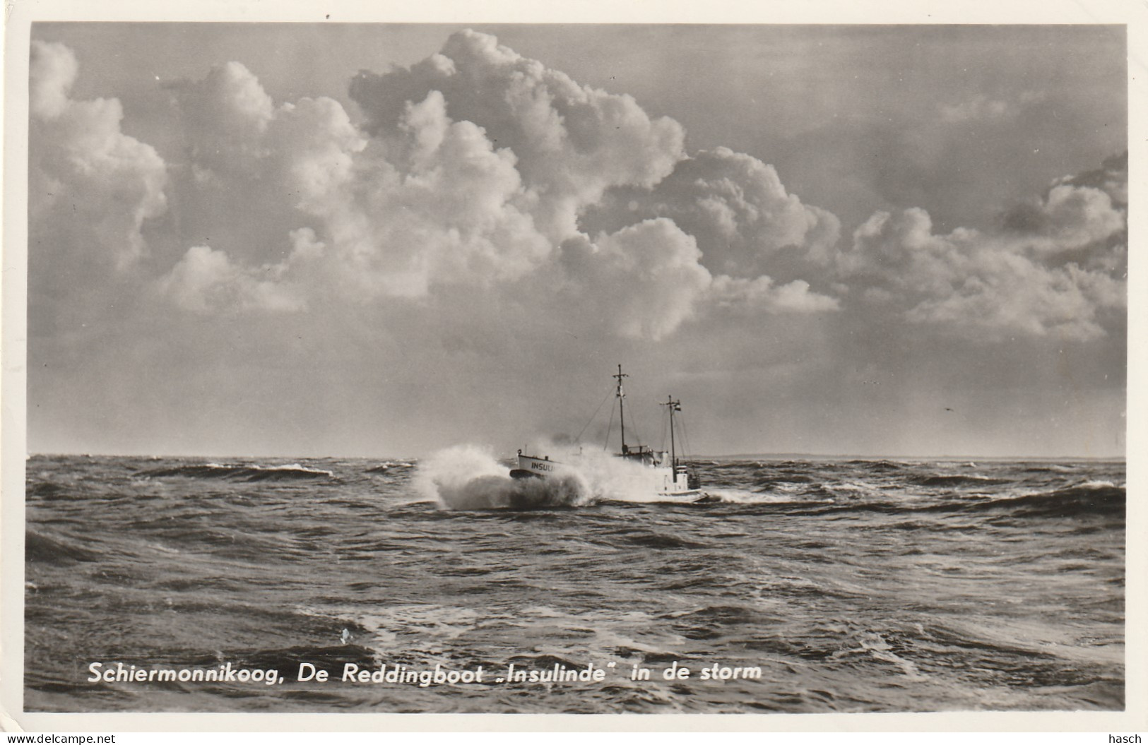 4893360Schiermonnikoog, De Reddingboot Insulinde In De Storm. (FOTOKAART) (Kleine Vouwen In De Hoeken)  - Schiermonnikoog