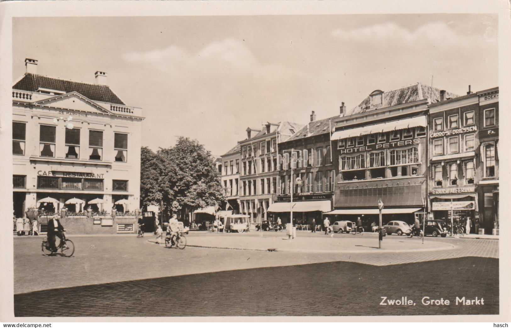 4893583Zwolle, Grote Markt. (FOTOKAART) (Beschadiging Linkerkant Boven Het Derde Raam)  - Zwolle