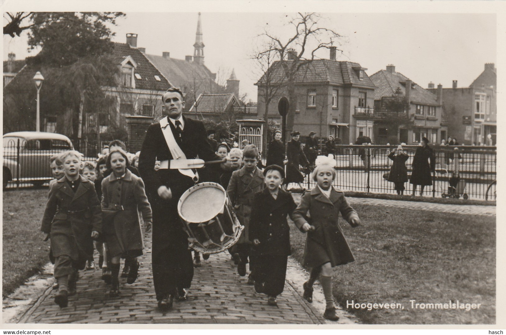 4893671Hoogeveen, Trommelslager. (FOTOKAART) (Kleine Vouwen In De Hoeken)  - Hoogeveen