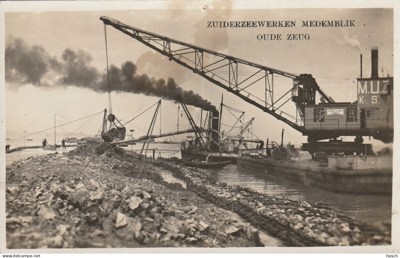 4892282Medemblik, Zuiderzeewerken Oude Zeug. (Punaisegaatje, Vouw Zie Achterkant)   - Medemblik