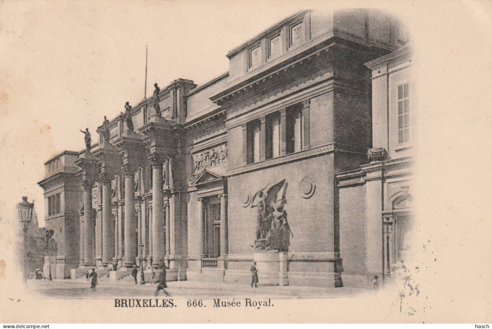 4897 275 Bruxelles, Musée Royal. 1900. (Voir Coins)  - Musées