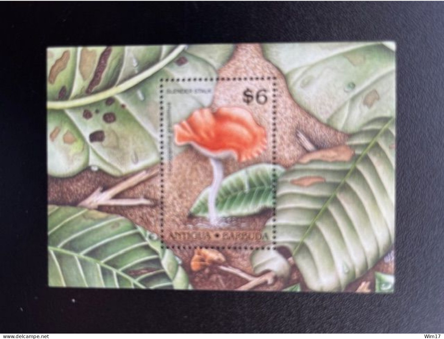 ANTIGUA & BARBUDA 1989 MUSHROOMS MINI SHEET SLENDER STALK $6 MNH - Antigua Und Barbuda (1981-...)