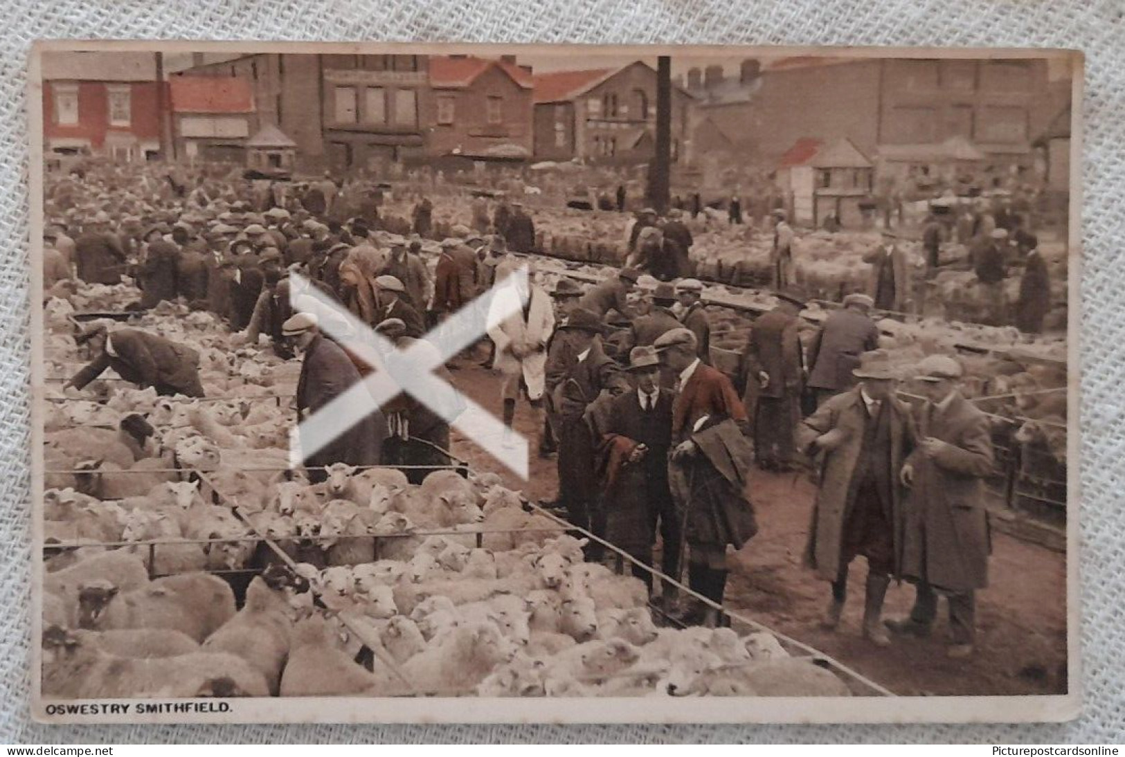 OSWESTRY SMITHFIELD CATTLE MARKET OLD COLOUR POSTCARD SHROPSHIRE - Shropshire