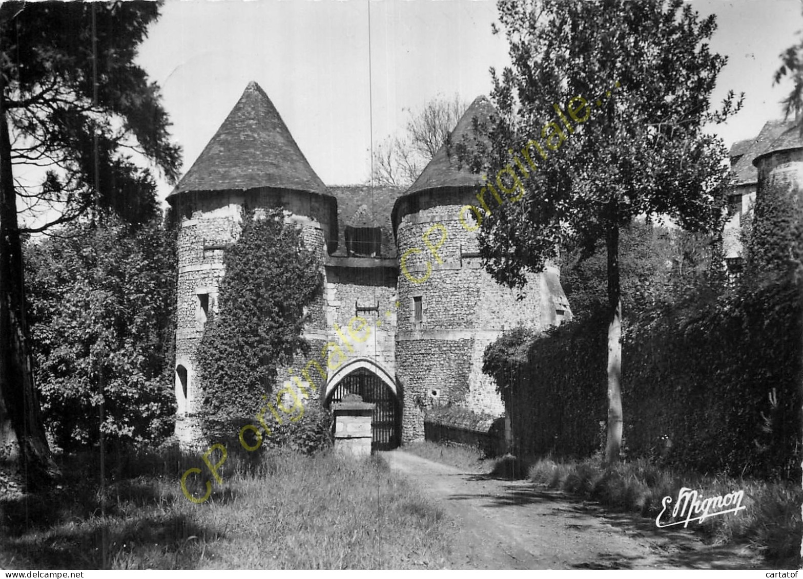 27.   LE NEUBOURG .  Château D'Harcourt . - Le Neubourg