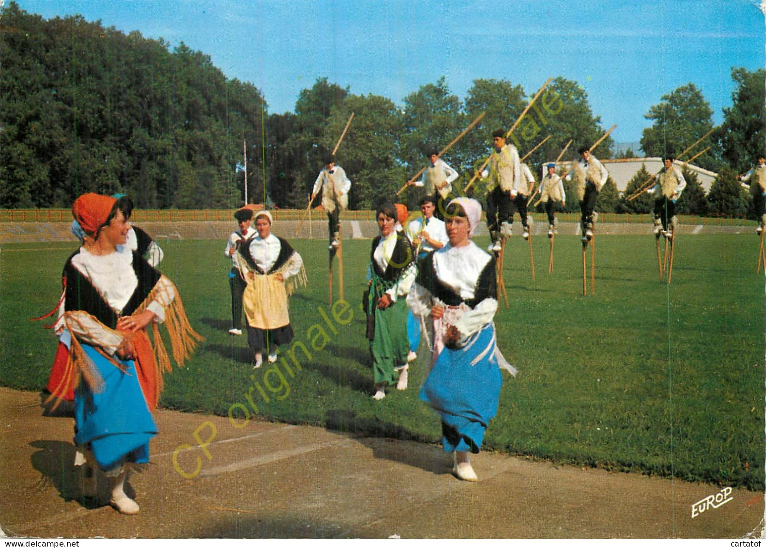 40. SOUSTONS . Le Groupe LOUS CADETOUNS Au Pas De Parade . - Soustons