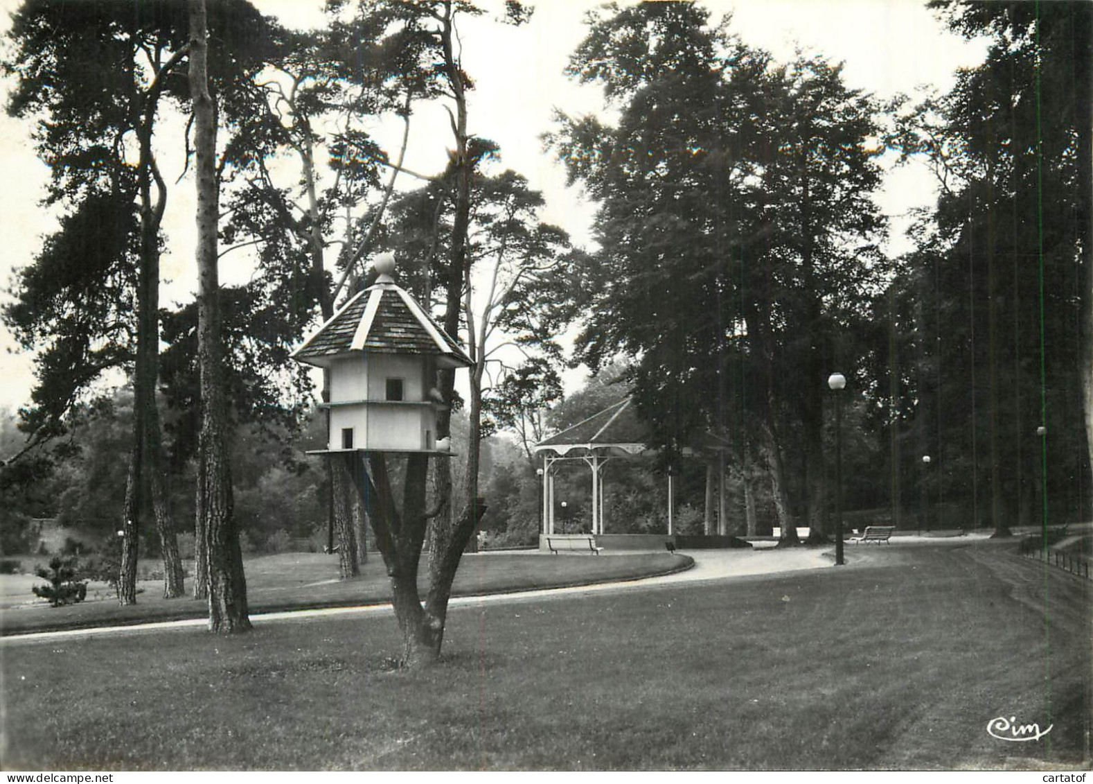 SAINT ETIENNE DU ROUVRAY . Le Parc . - Saint Etienne Du Rouvray