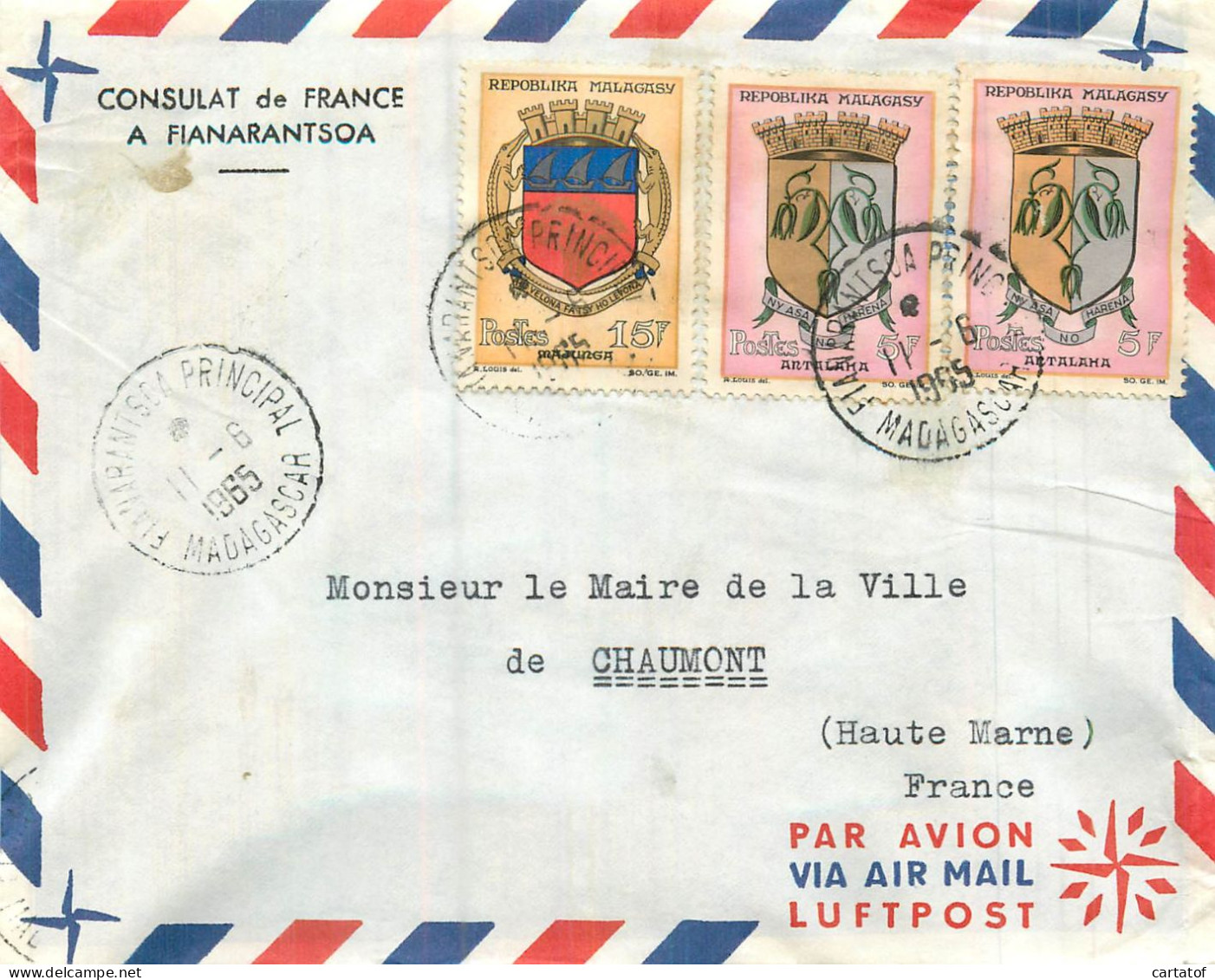 MADAGASCAR . Timbres 15F Et 5F  Sur Enveloppe Par Avion Consulat De France à FIANARANTSOA .  - Madagascar (1960-...)