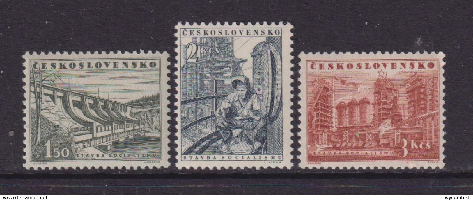 CZECHOSLOVAKIA  - 1953  Industry  Set  Never Hinged Mint - Unused Stamps