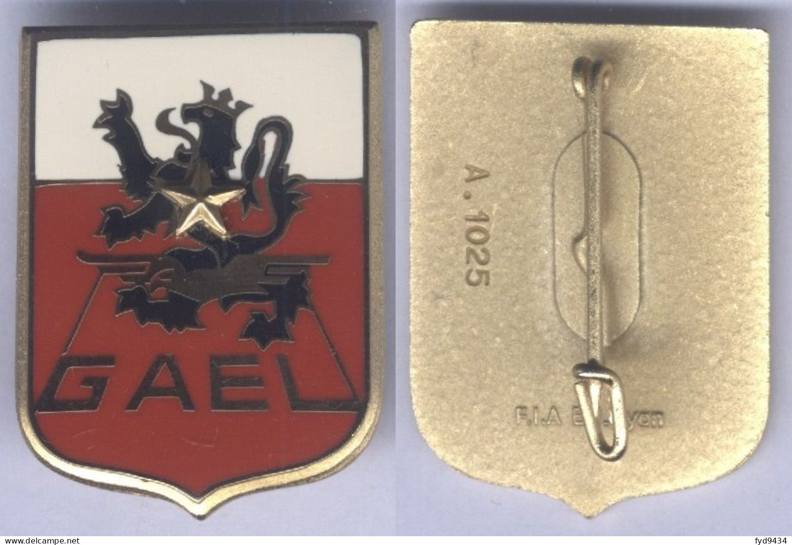 Insigne De L'Escadron De Transport 01-065 - Vendôme - Groupe Aérien D'Entrainement Et De Liaison - Armée De L'air