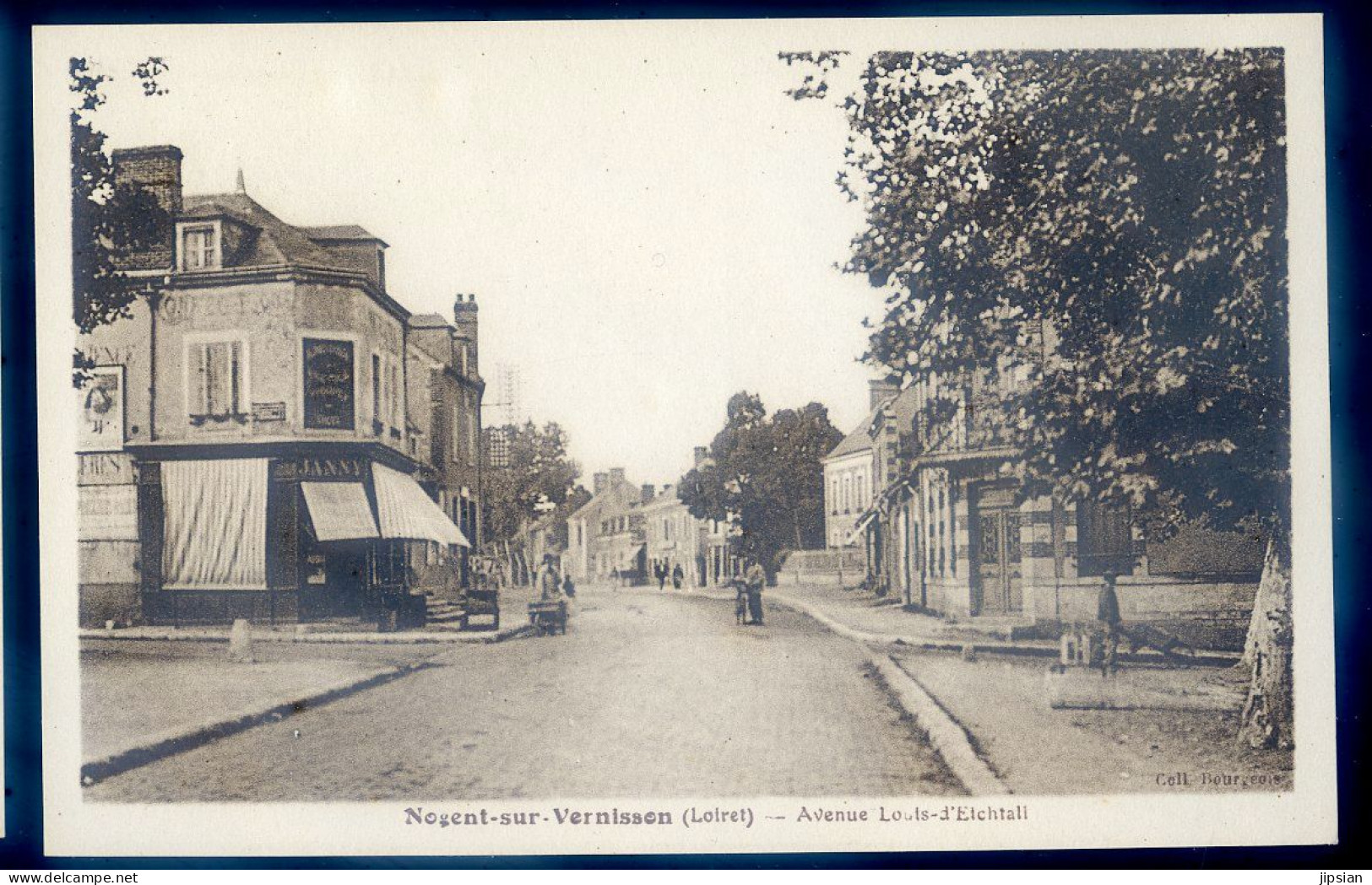 Cpa Du 28 Nogent Sur Vernisson -- Avenue Louis Etchtali  STEP184 - Nogent Le Roi