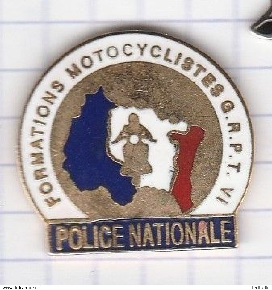 PINS POLICE NATIONALE 1 Formation Motocycliste G.R.P.T. VI - Polizei