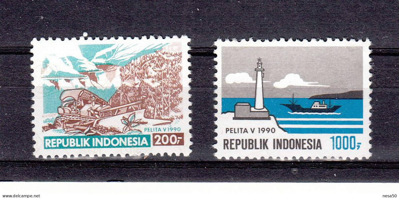 Indonesië 1990 Mi Nr 1344 + 1345 , Werken Aan Straten, Schipvaart, Vuurtoren. Lighthouse - Indonesië