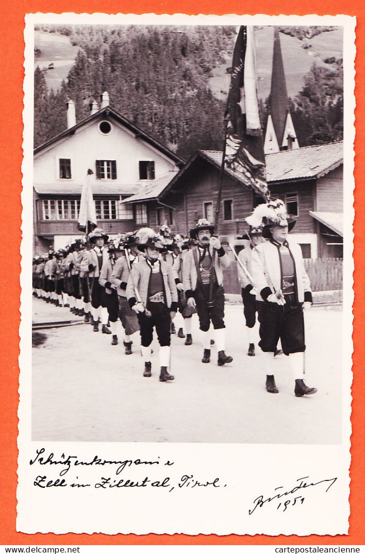 37909 / ⭐ ◉ ♥️ Rare ZELL ZILLERTAL Tirol Schützenkompanie Défilé Compagnie Protection Tyrol 1951 Carte-Photo E. BINDER  - Zillertal