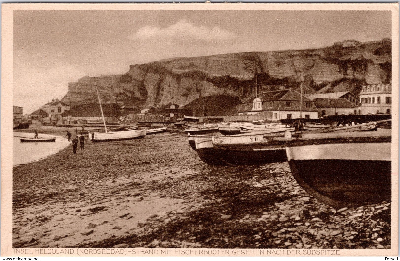 Helgoland , Strand Mit Fischerbooten Gesehen Nach Der Südspitze - Helgoland