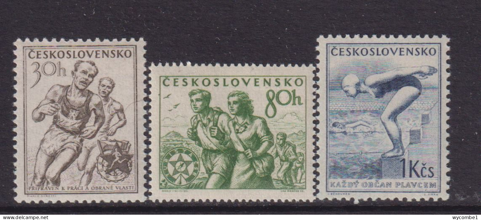 CZECHOSLOVAKIA  - 1954  Sports  Set  Never Hinged Mint - Unused Stamps
