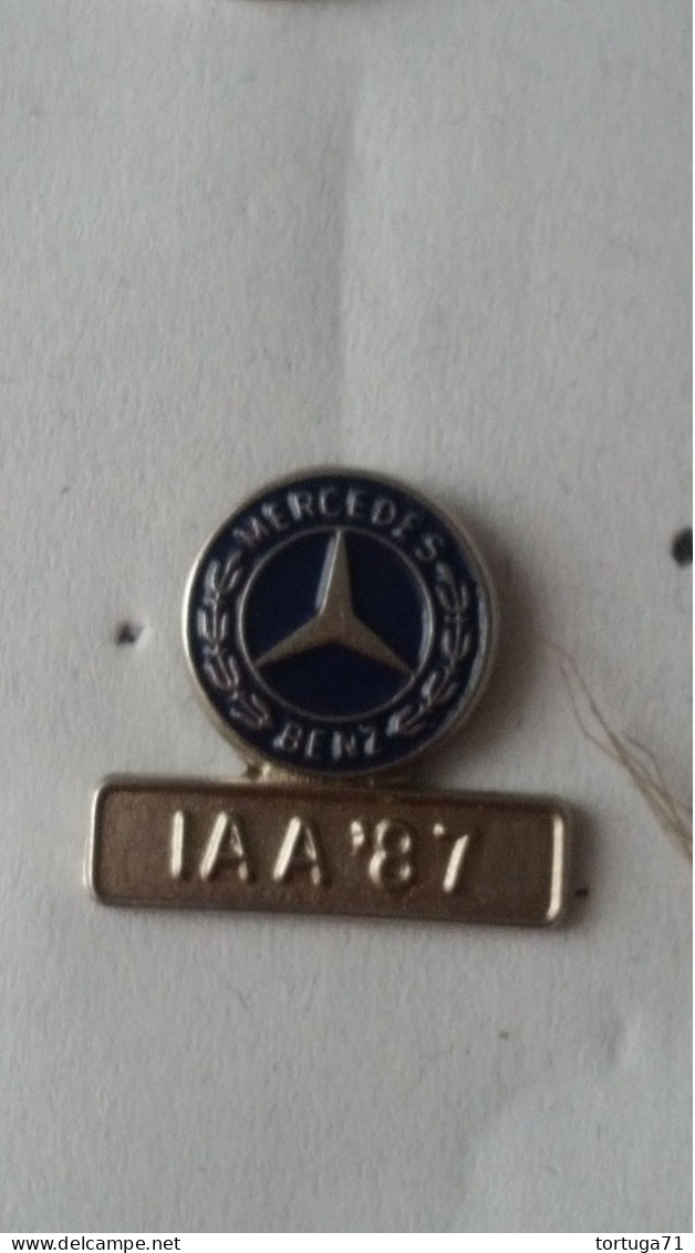 Mercedes Benz Anstecknadel IAA 1987 - Mercedes