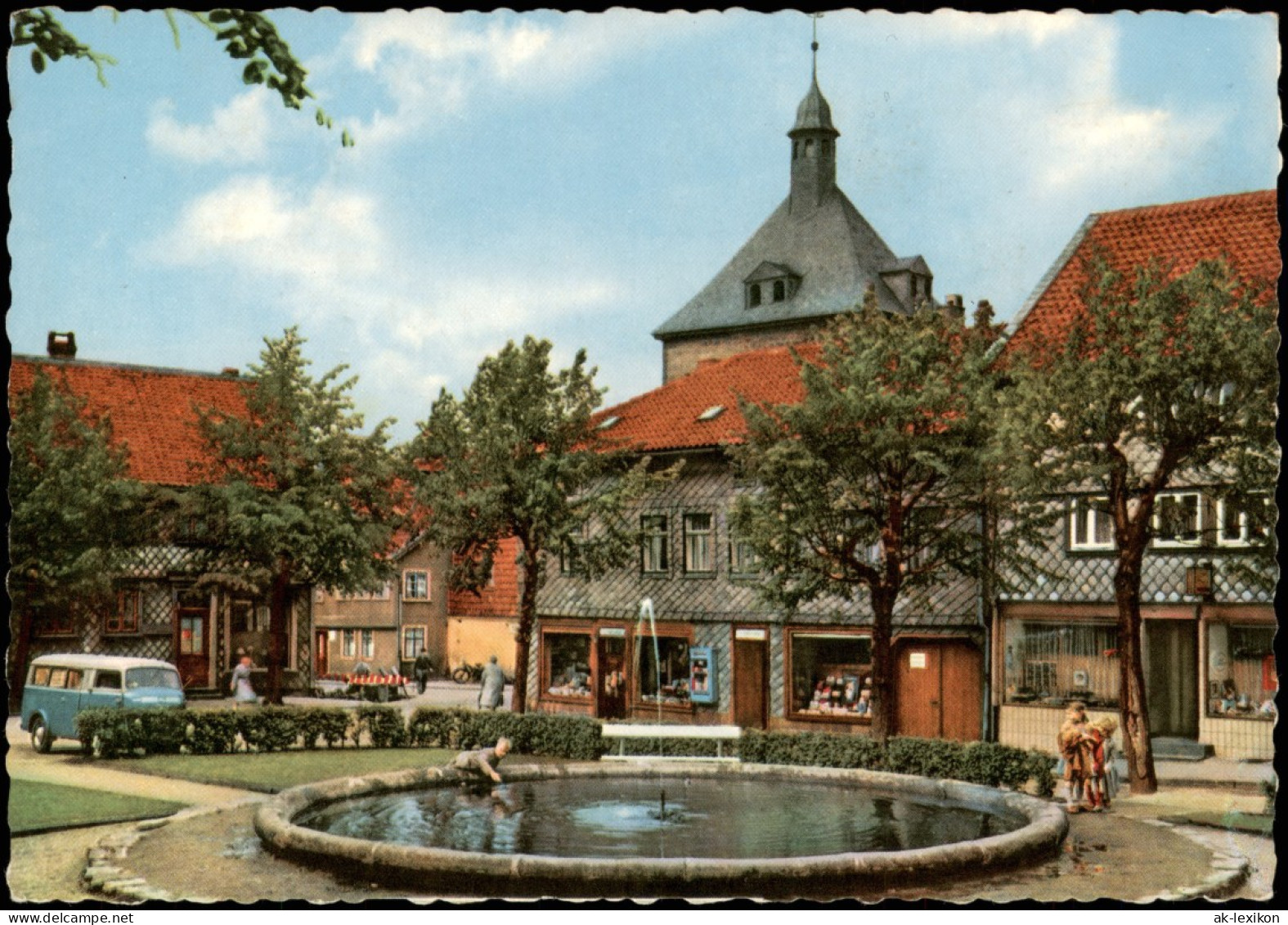 Salzgitter Marktplatz, Geschäfte, VW Bully Bulli, Kinder Am Springbrunnen 1970 - Salzgitter