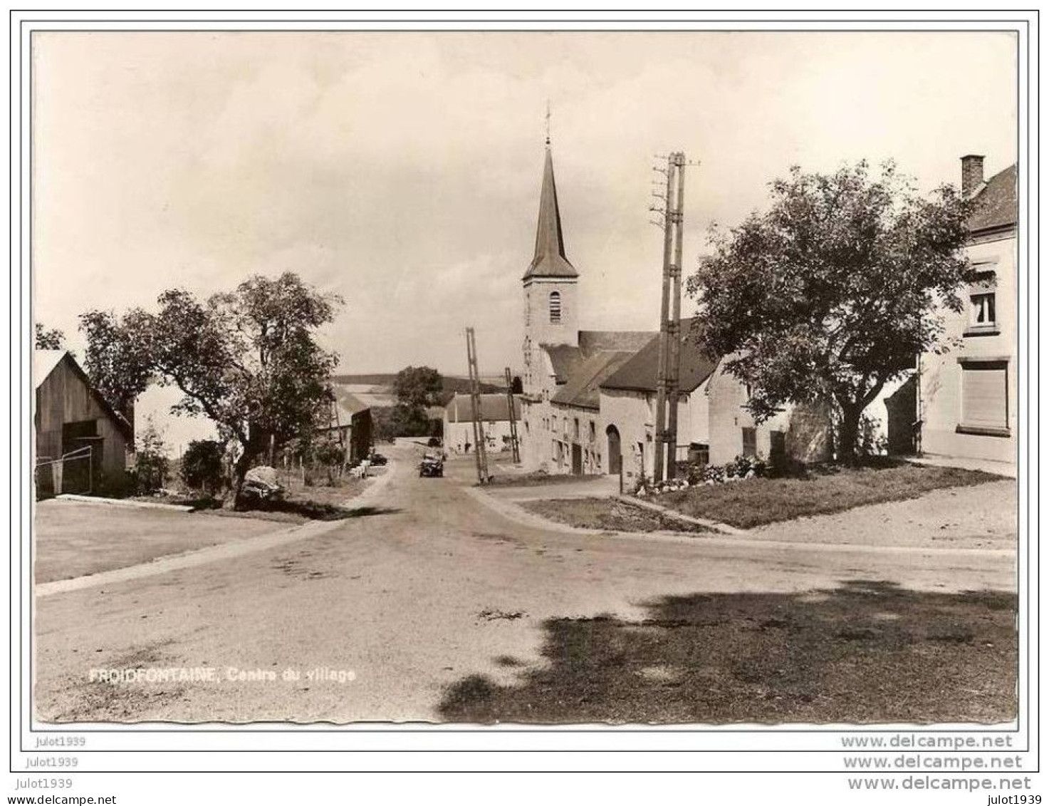 FROIDFONTAINE ..-- BEAURAING ..-- Centre Du Village . - Beauraing