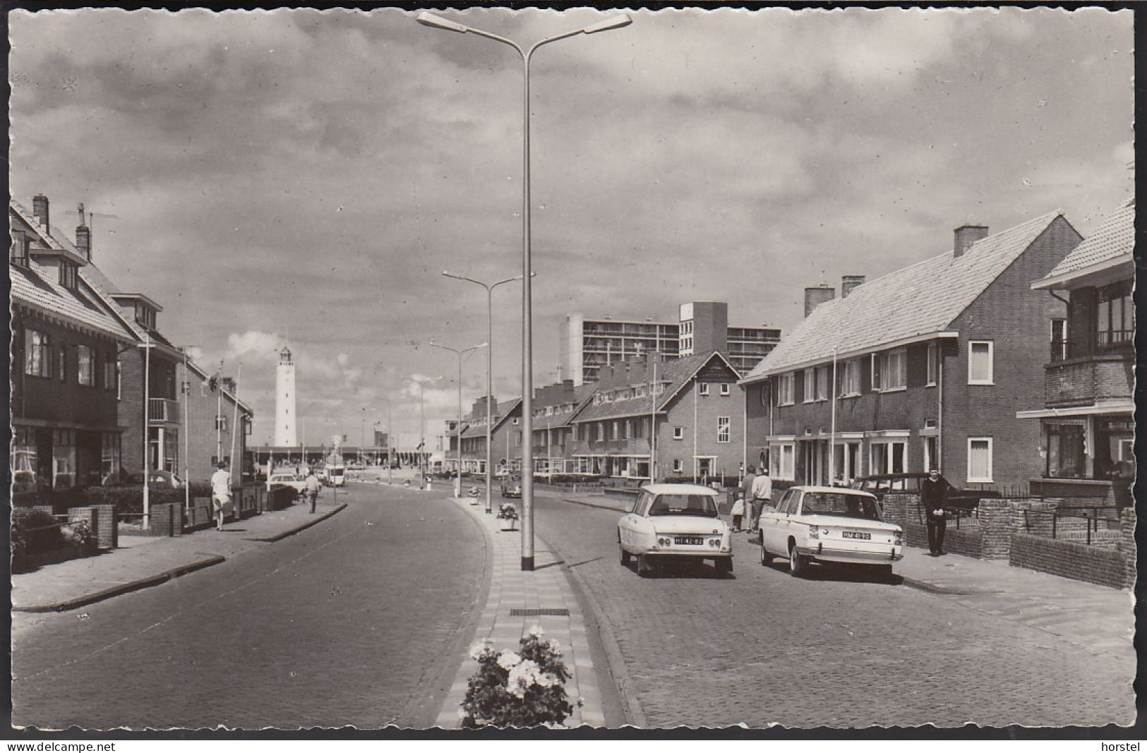 Netherland - Noordwijk Aan  Zee - Street View - Charles V. Uffordstraat - Cars - BMW 2000 - Citroën Ami 6 - Noordwijk (aan Zee)