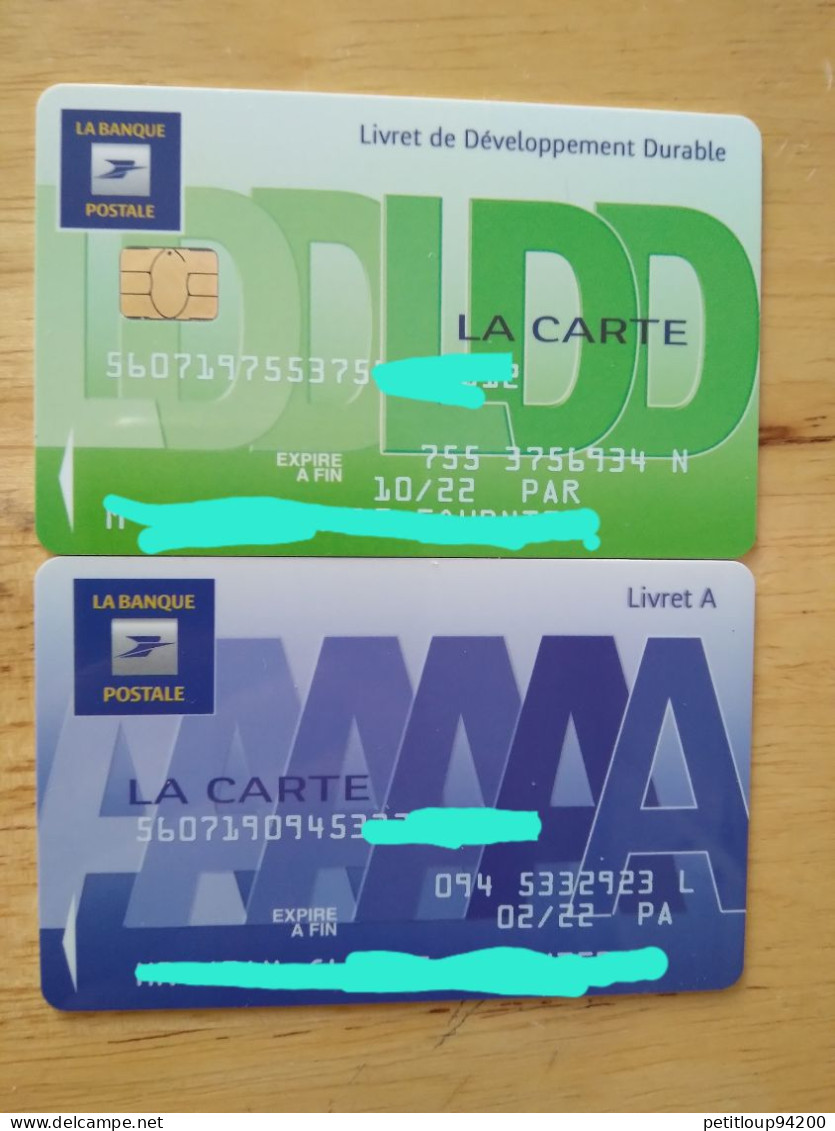 2 CARTES BANCAIRES  *Livret A  *Livret De Developpement Durable  LA BANQUE POSTALE - Schede Bancarie Uso E Getta