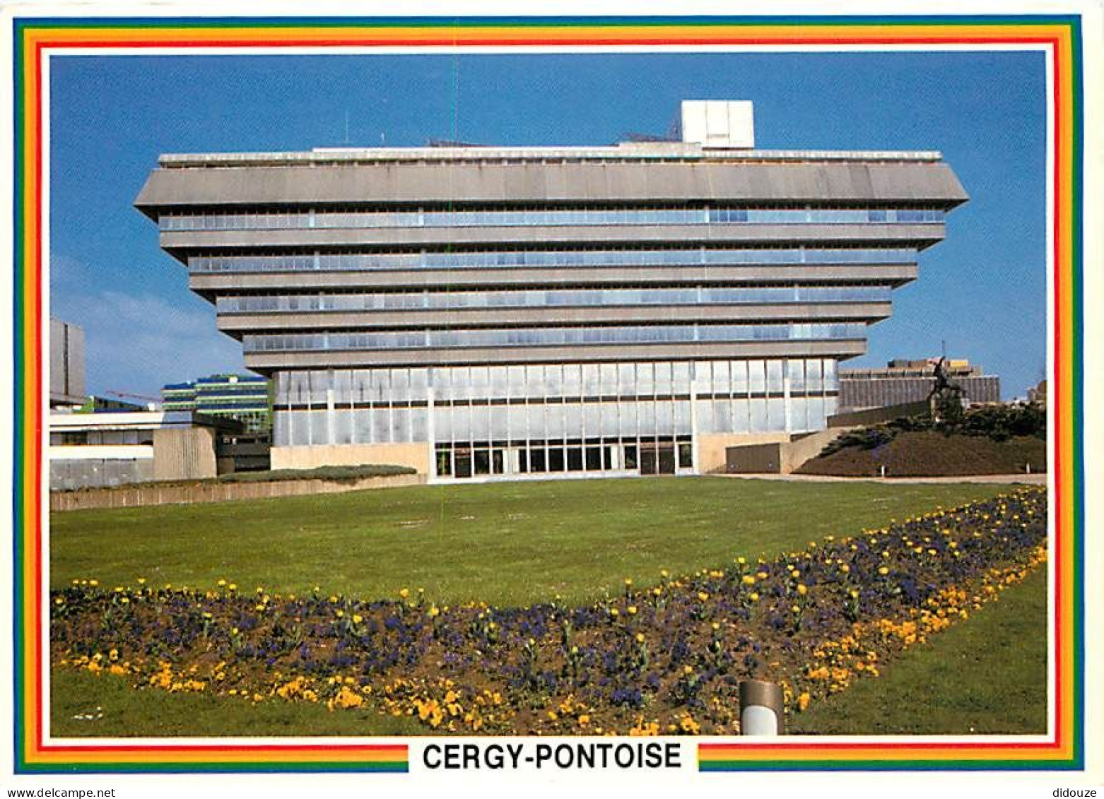 95 - Cergy Pontoise - La Préfecture - Fleurs - CPM - Voir Scans Recto-Verso - Cergy Pontoise