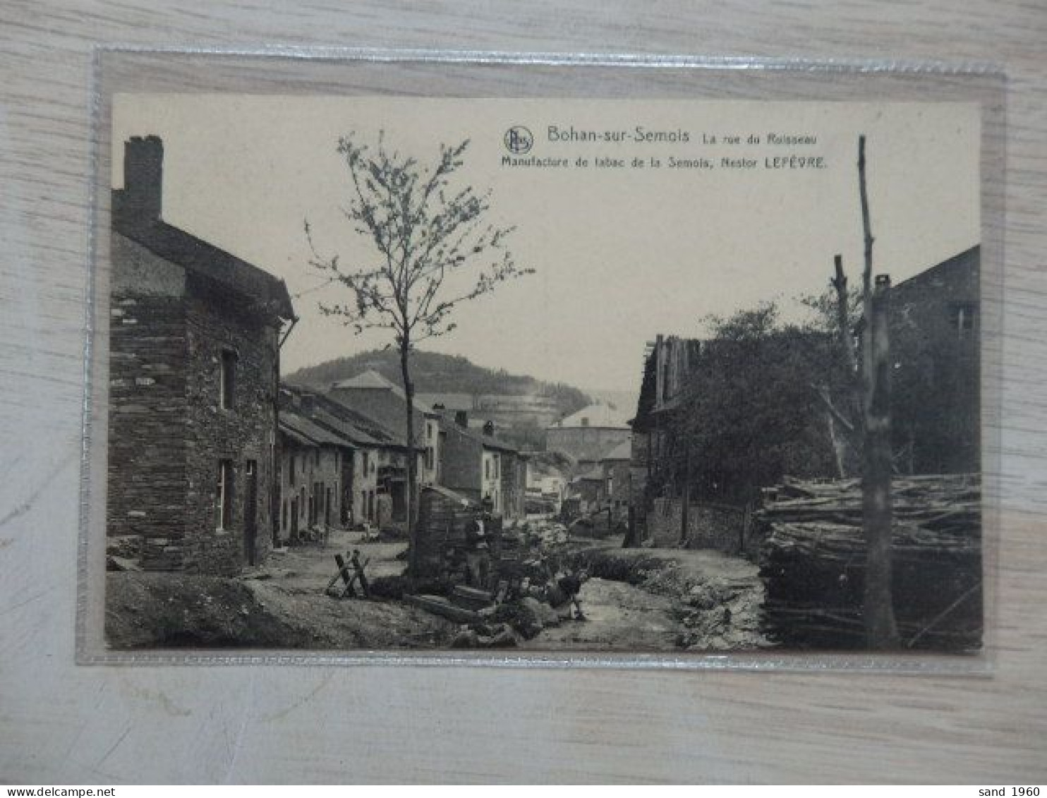 BOHAN Sur SEMOIS : La Rue Du Ruisseau - Lavandière - Manufacture Tabac Semois Nestor Lefèvre - 2 Scans. - Vresse-sur-Semois