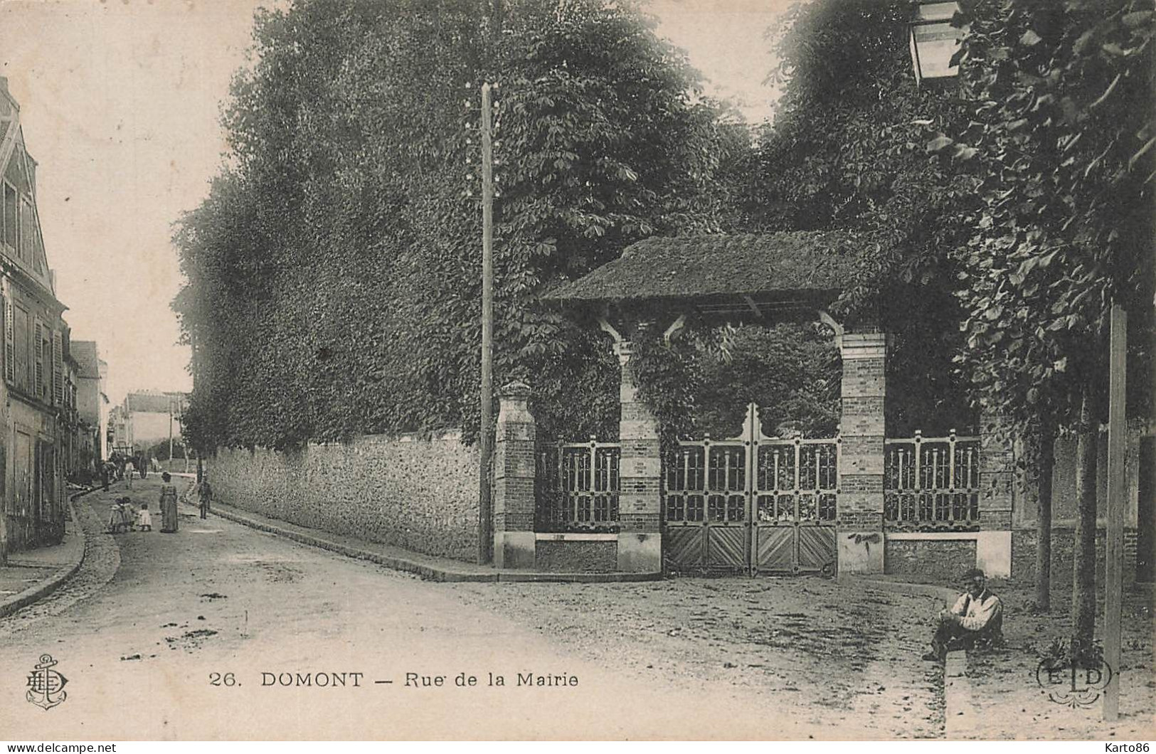 Domont * La Rue De La Mairie - Domont