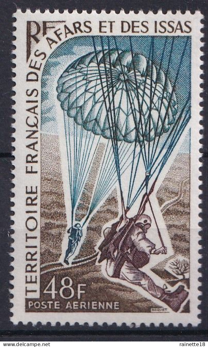 Afars Et Issas         PA 57 ** Parachutisme - Unused Stamps